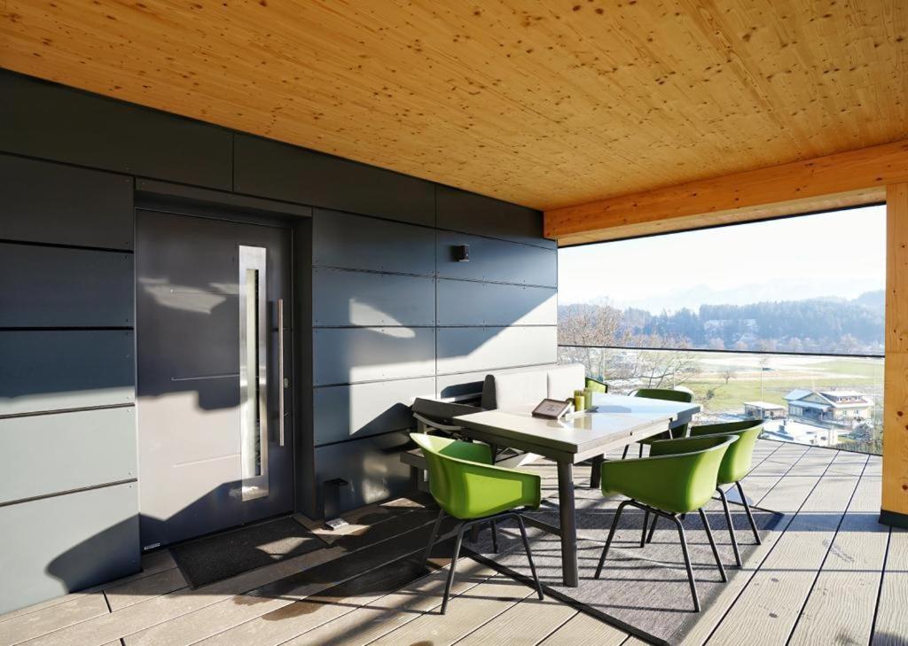 Modernes Ferienhaus Mit Panoramablick Rosegg Exterior foto